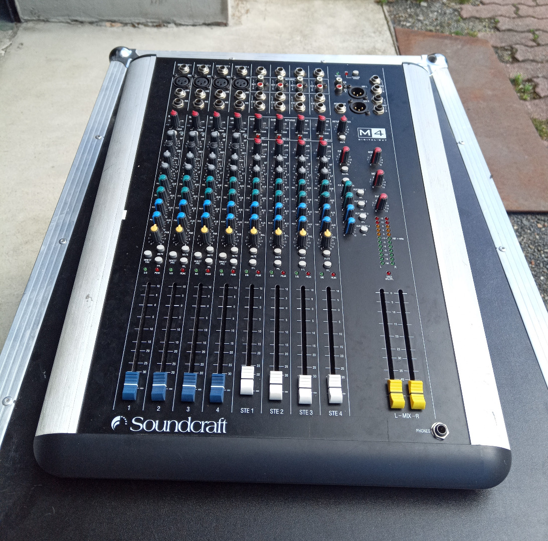 Soundcraft Spirit M4 | 135 EUR - Gebrauchte-Veranstaltungstechnik